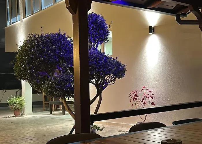 Flat In - Modern & Cozy 公寓 *